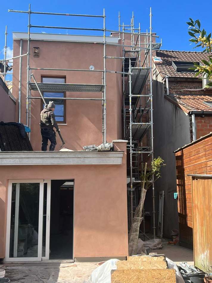 Échafaudage et finition de façade — H Groupe