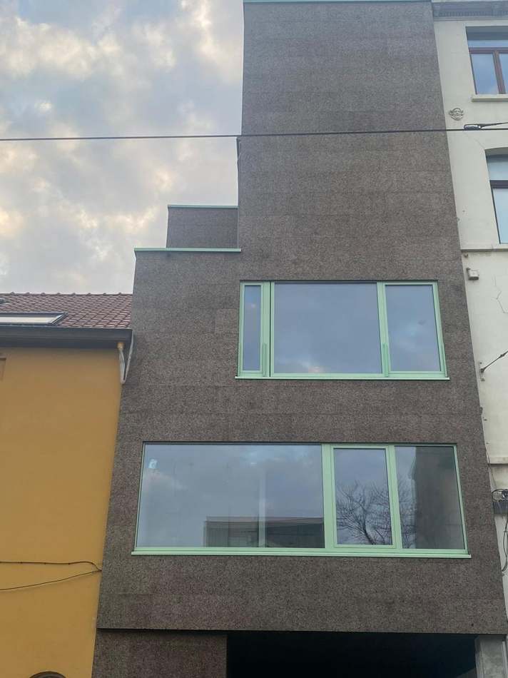 Façade en bardage liège — H Groupe